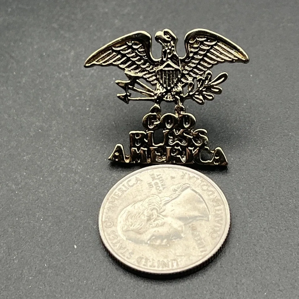 God Bless America Eagle Gold Tone‎ Lapel Hat Pin